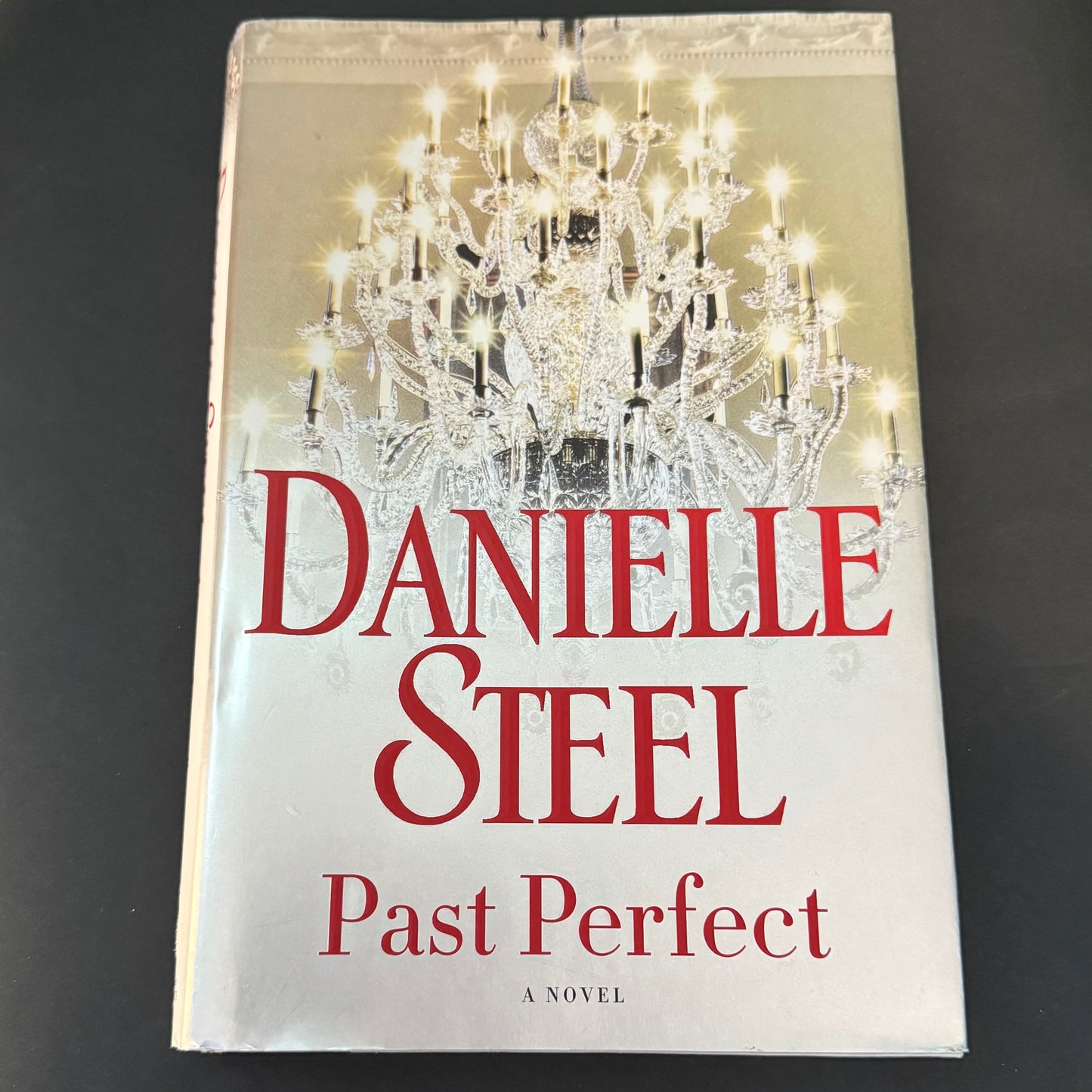 PAST PERFECT by Danielle Steel