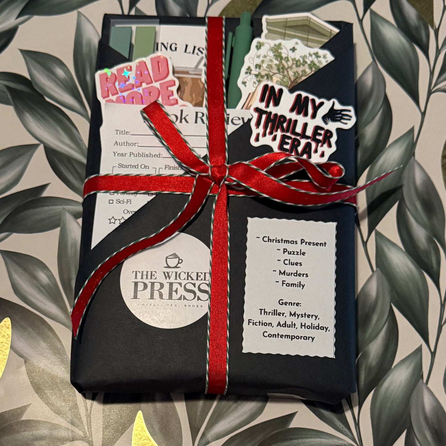 Blind Date with a Book - THRILLER (HOLIDAY)